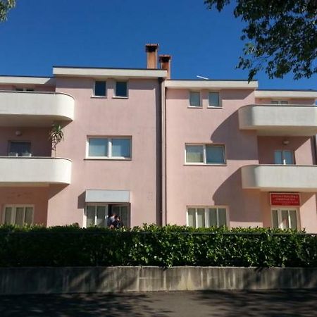 Apartment Smodlaka Dugopolje Kültér fotó