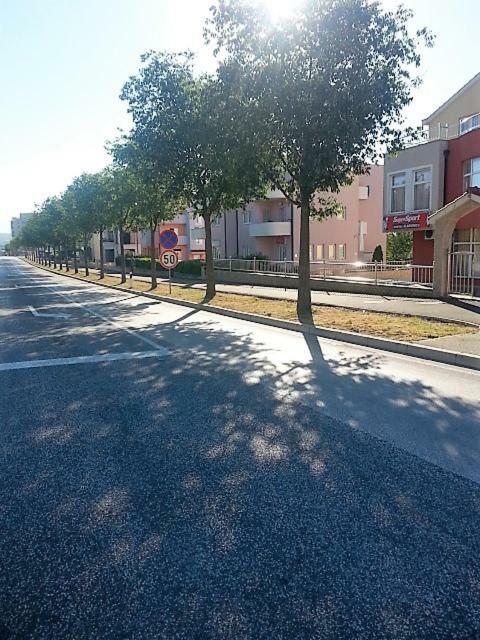 Apartment Smodlaka Dugopolje Kültér fotó