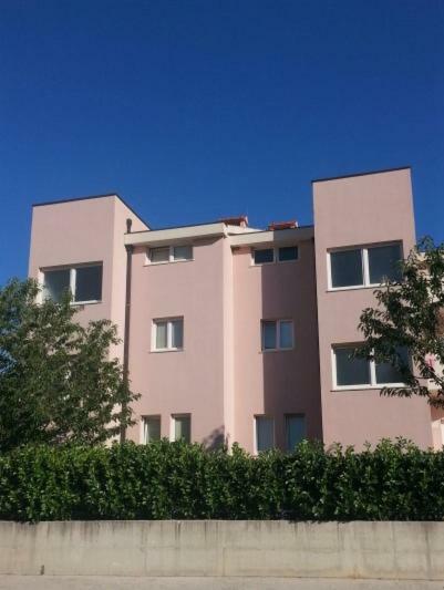 Apartment Smodlaka Dugopolje Kültér fotó